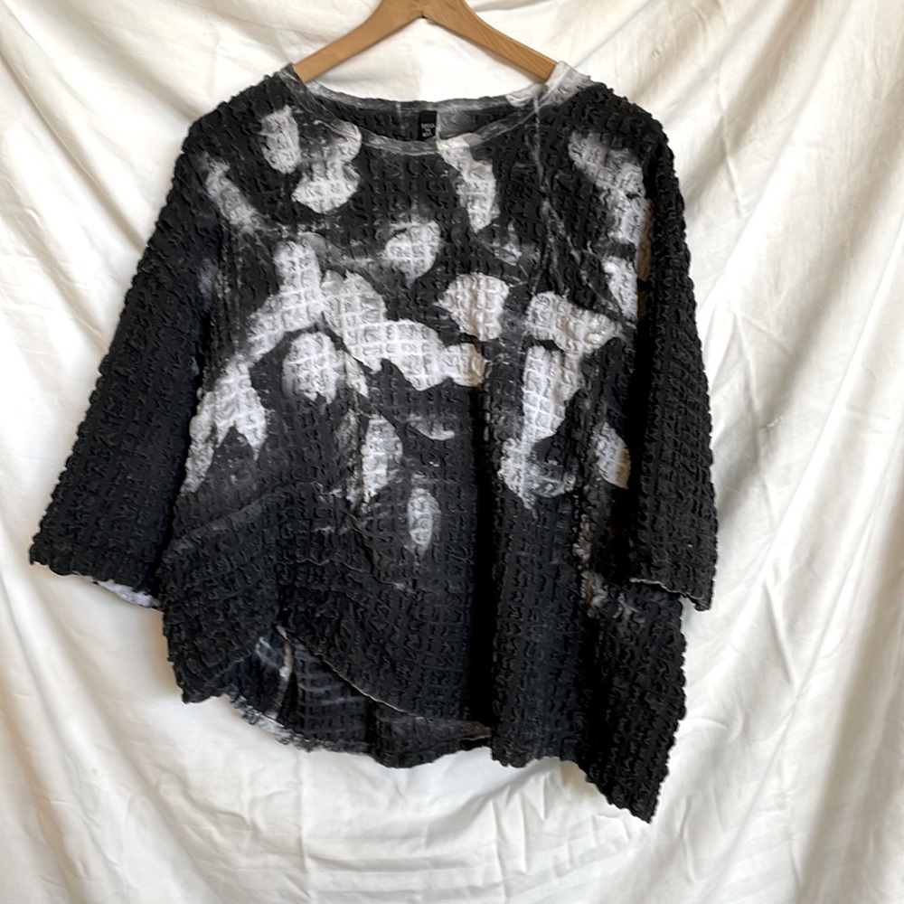 Dress to Kill top, black/grey/white